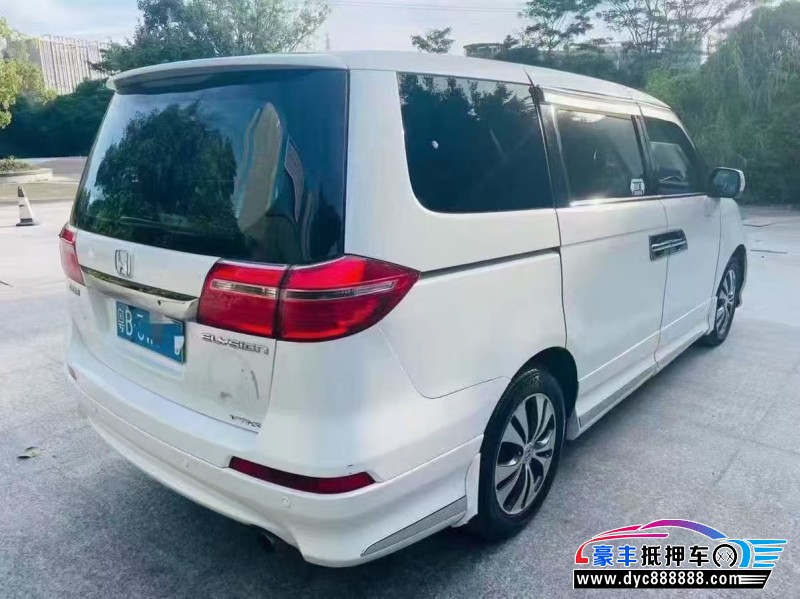 13年本田艾力绅轿车抵押车出售