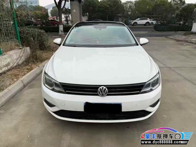 17年大众凌渡轿车抵押车出售