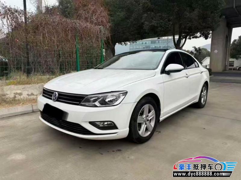 17年大众凌渡轿车抵押车出售