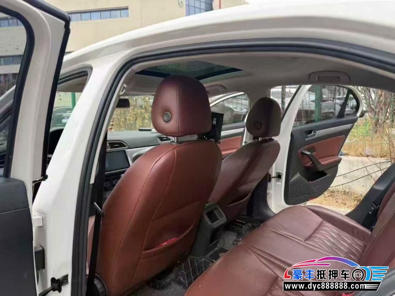 17年大众凌渡轿车抵押车出售