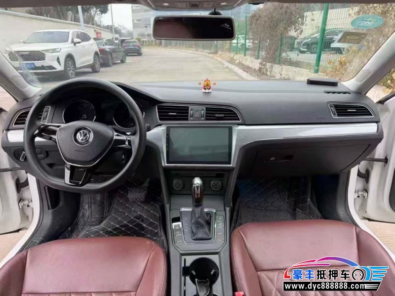 17年大众凌渡轿车抵押车出售