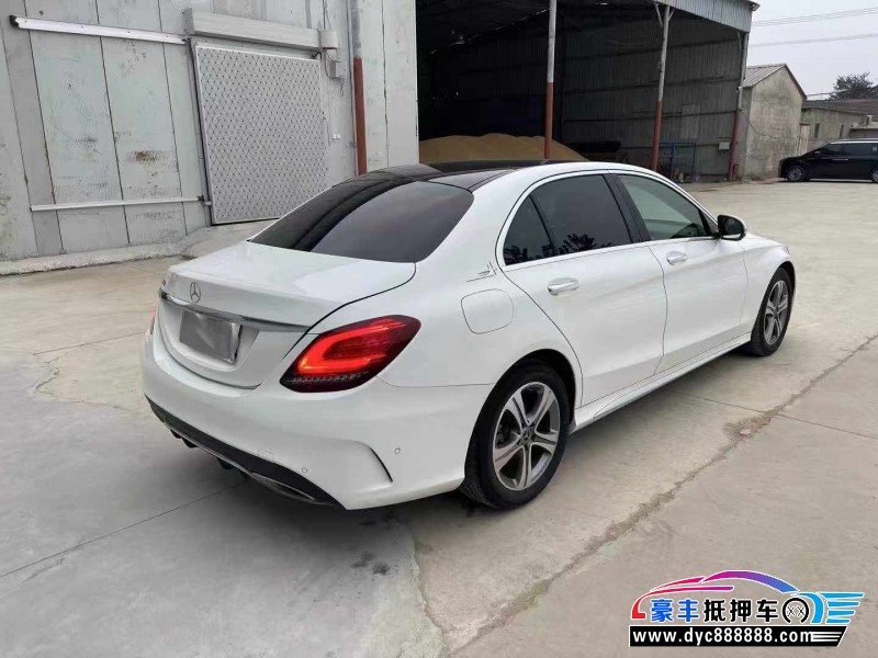 20年奔驰C轿车抵押车出售