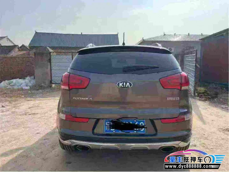 16年起亚智跑轿车抵押车出售