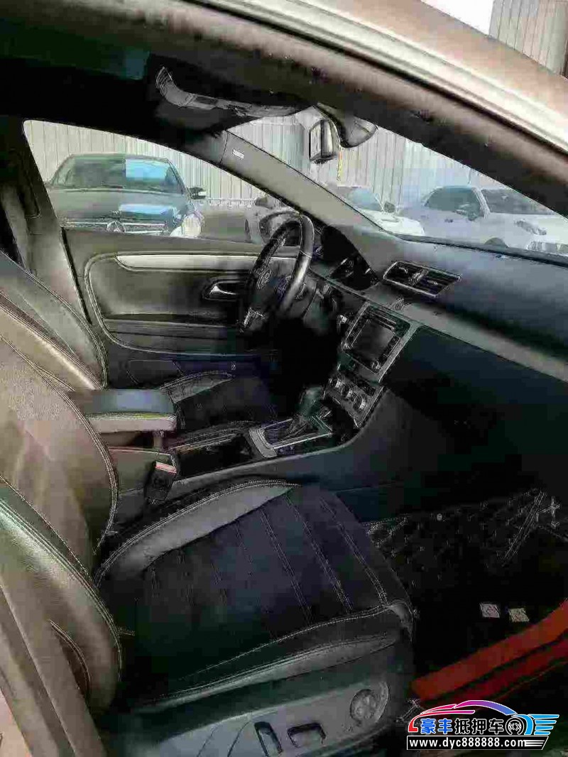 14年大众CC轿车抵押车出售