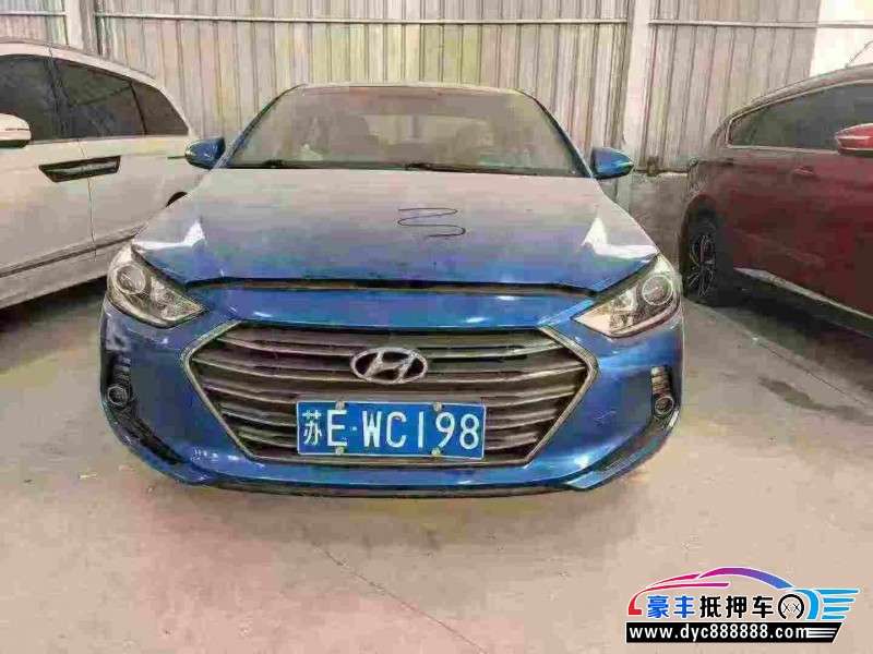 18年现代领动轿车