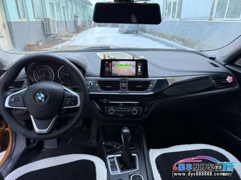 17年宝马1系轿车抵押车出售