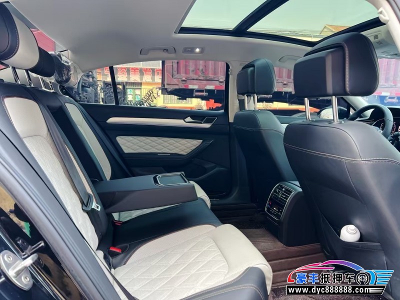 24年大众迈腾轿车抵押车出售