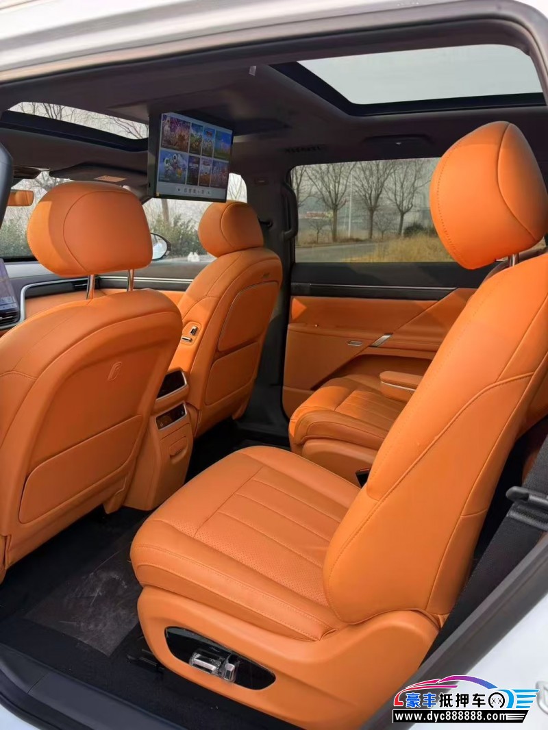 26年东风奕派008轿车抵押车出售