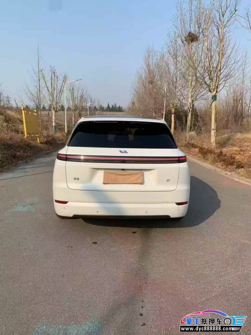24年理想L7轿车抵押车出售