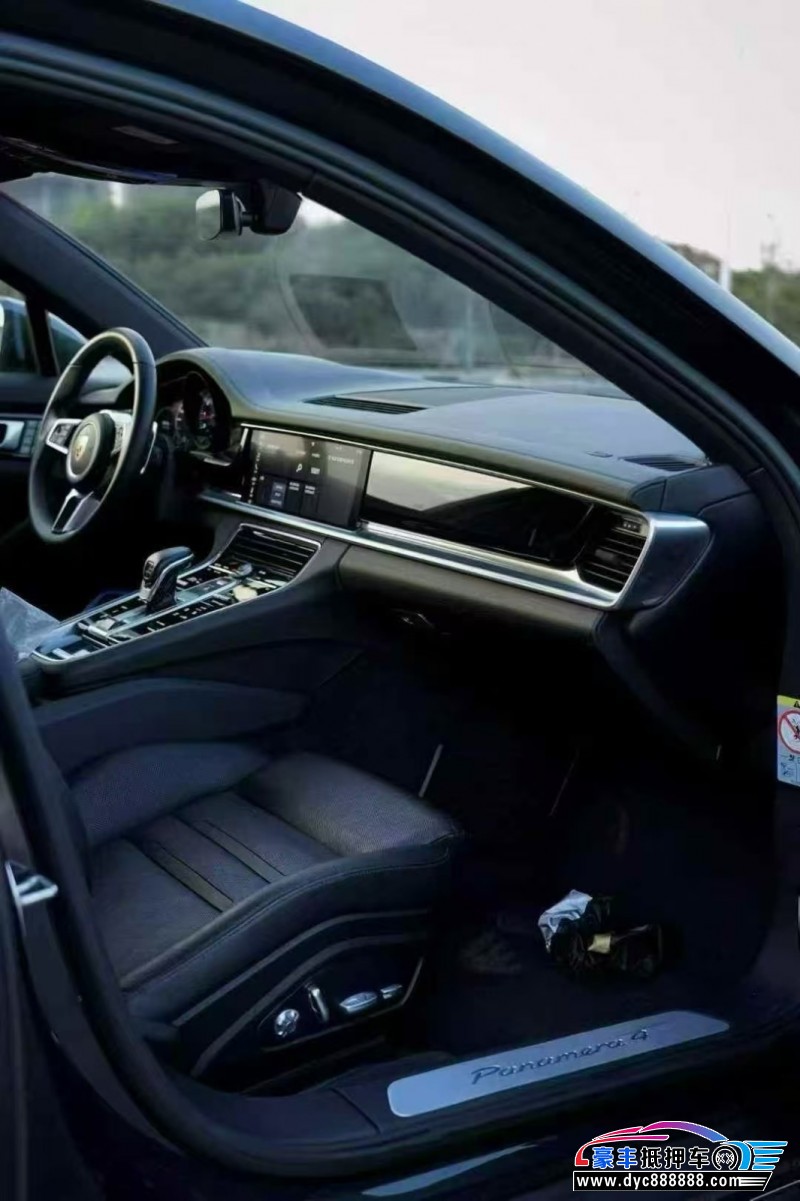 19年保时捷帕纳梅拉轿车抵押车出售