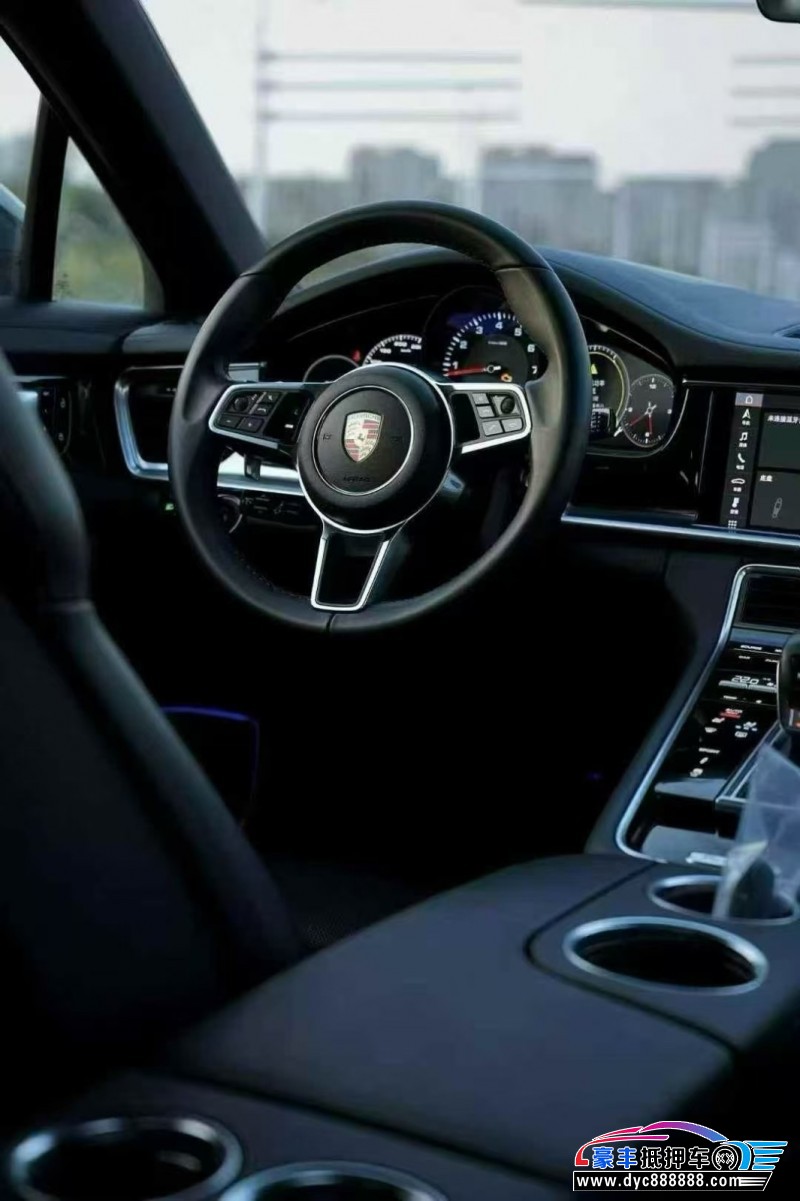 19年保时捷帕纳梅拉轿车抵押车出售