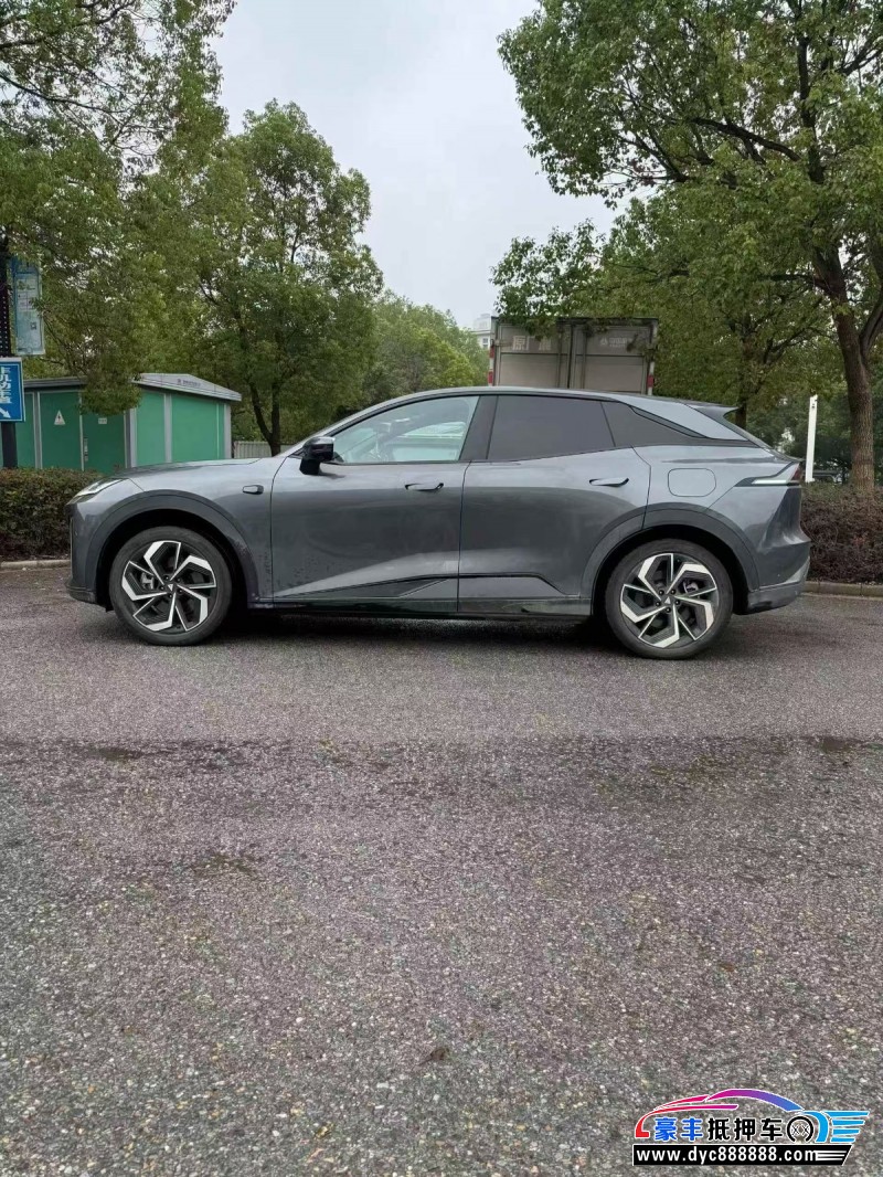 24年长安深蓝S07轿车抵押车出售