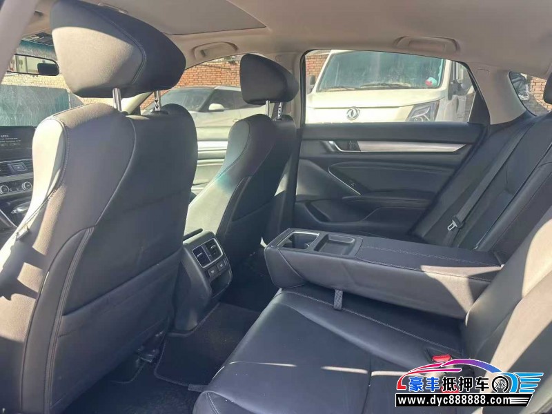 23年本田雅阁轿车抵押车出售