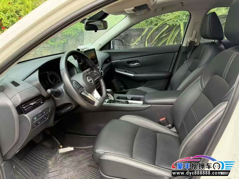 24年日产轩逸轿车抵押车出售