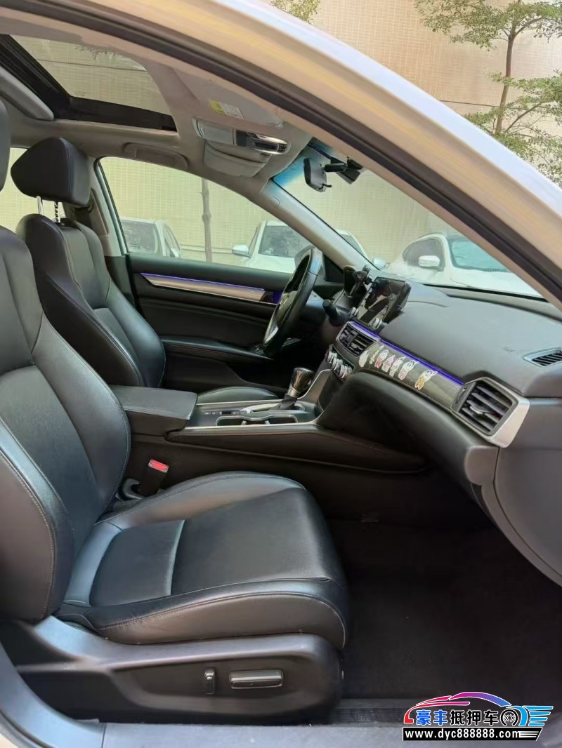 19年本田雅阁轿车抵押车出售