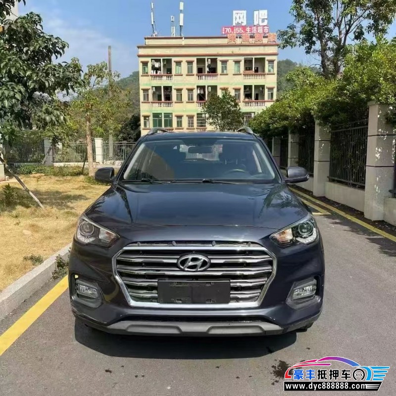 抵押车出售19年现代ix35轿车