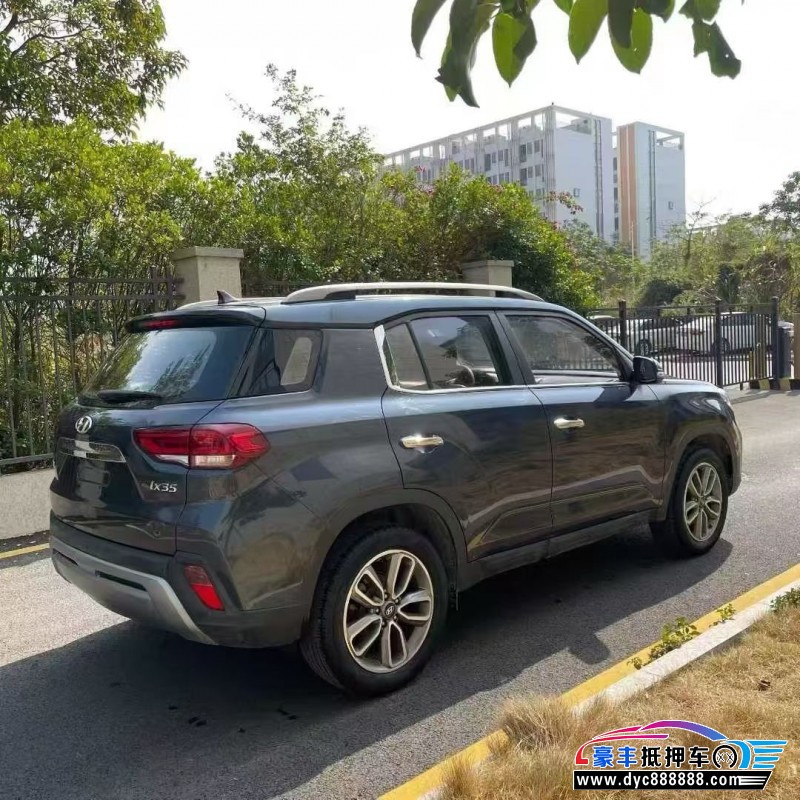 19年现代ix35轿车抵押车出售