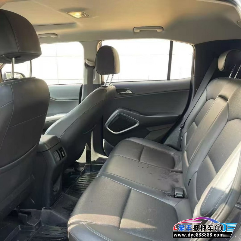 19年现代ix35轿车抵押车出售