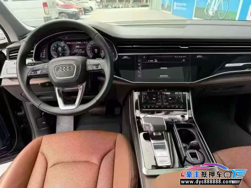 21年奥迪Q7轿车抵押车出售