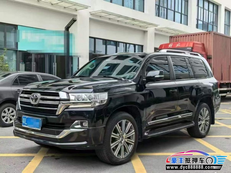 18年丰田兰德酷路泽（陆巡）轿车抵押车出售