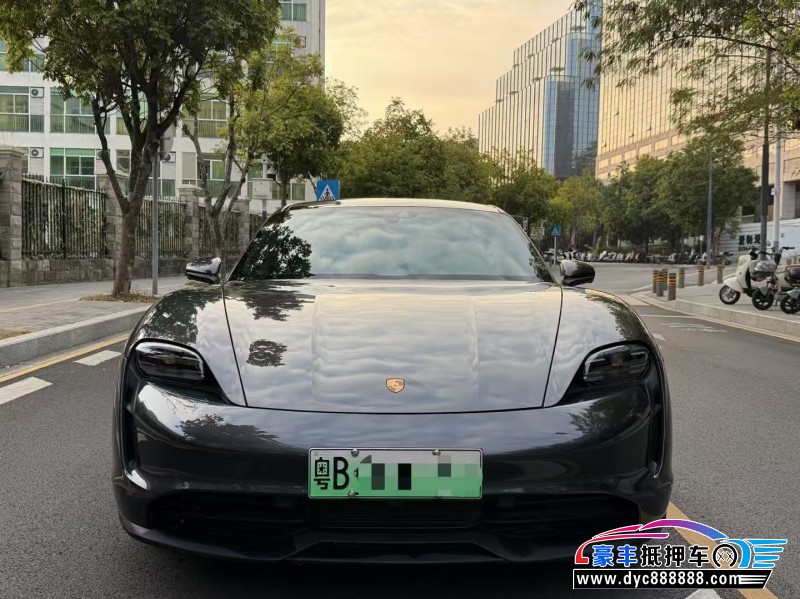 抵押车出售22年保时捷TaYcan轿车