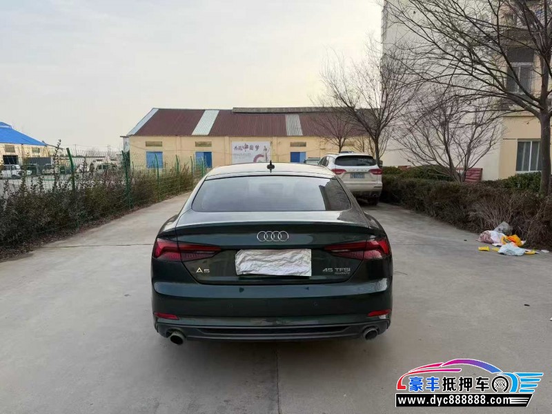18年奥迪A5轿车抵押车出售