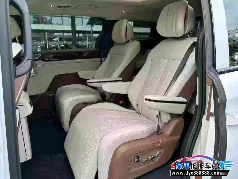 25年比亚迪夏轿车抵押车出售