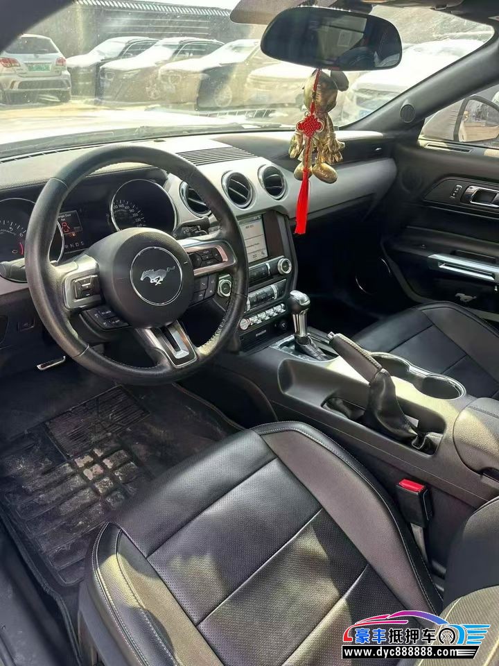 16年福特野马轿车抵押车出售