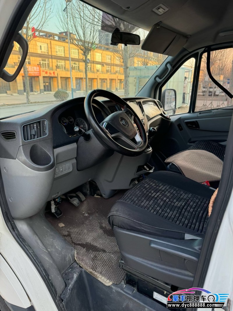 20年福田图雅诺轿车抵押车出售