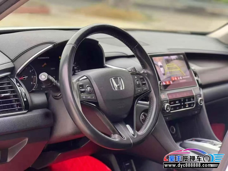 17年本田冠道轿车抵押车出售