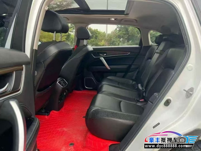 17年本田冠道轿车抵押车出售