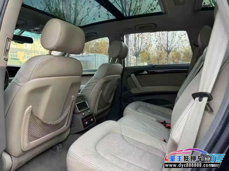 10年奥迪Q7轿车抵押车出售