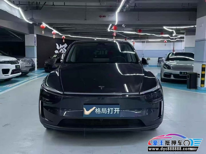 25年特斯拉Model Y轿车