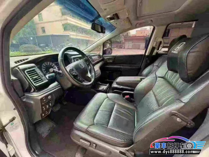 18年本田艾力绅轿车抵押车出售