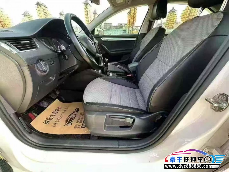 16年斯柯达明锐轿车抵押车出售