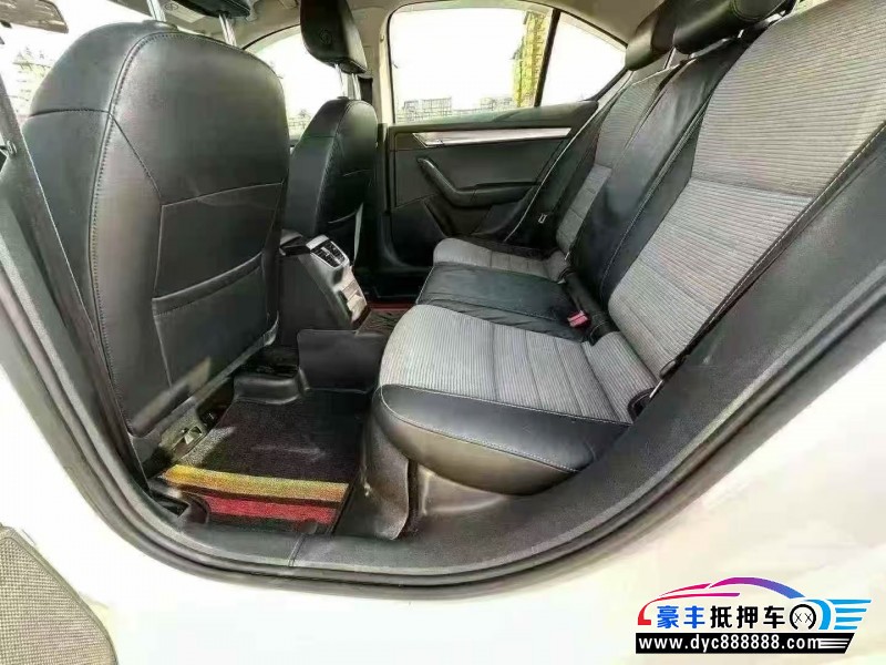 16年斯柯达明锐轿车抵押车出售