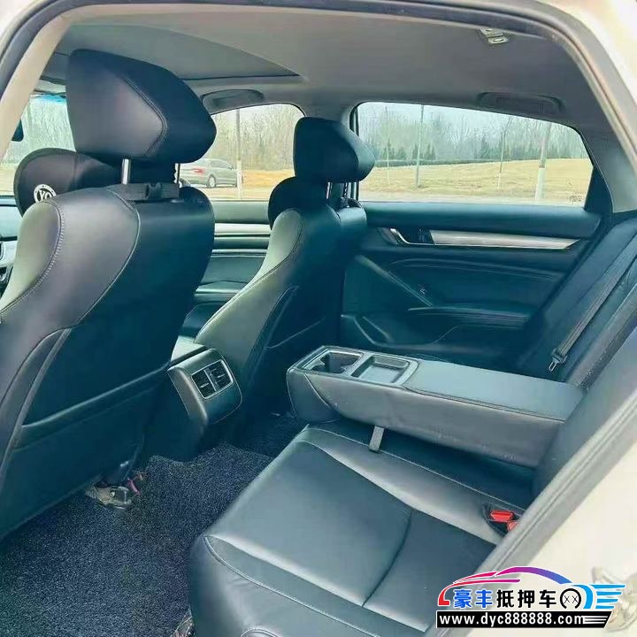 19年本田雅阁轿车抵押车出售