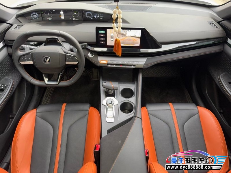 24年长安长安UNI轿车抵押车出售