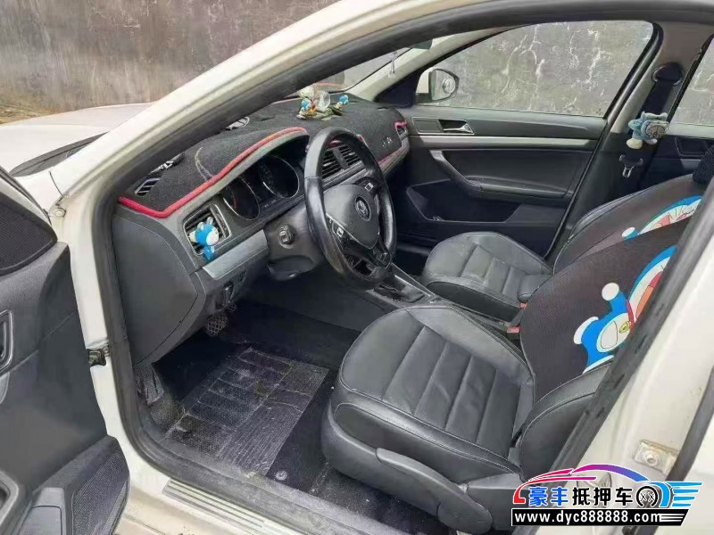 18年大众朗行轿车抵押车出售