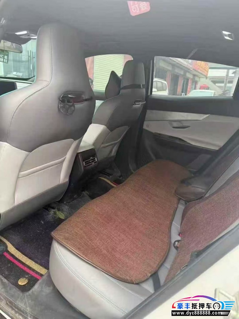 23年长安UN-T轿车抵押车出售