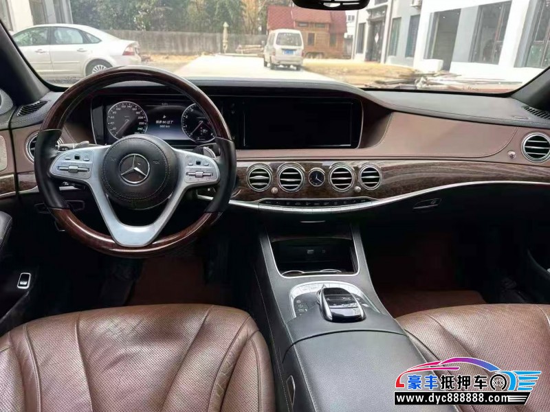 17年奔驰S轿车抵押车出售