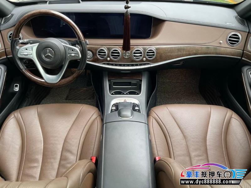 20年奔驰S轿车抵押车出售