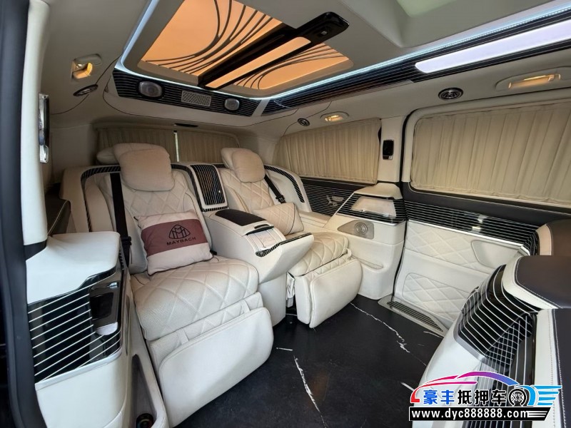 22年奔驰V轿车抵押车出售