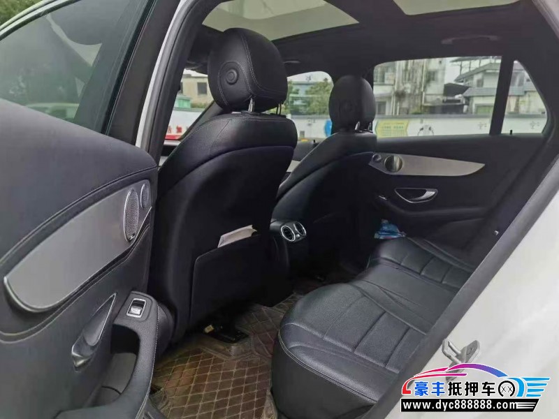 16年奔驰GLC轿车抵押车出售