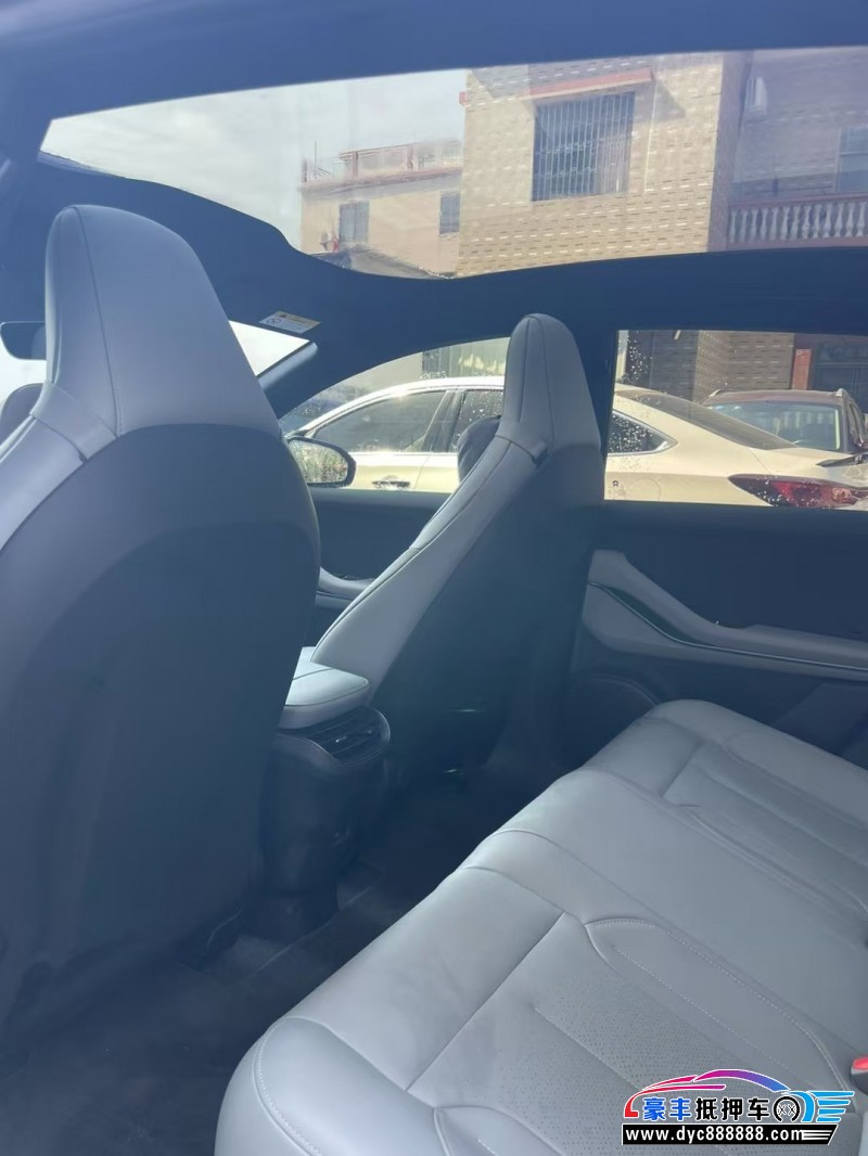 24年蔚来ET5轿车抵押车出售