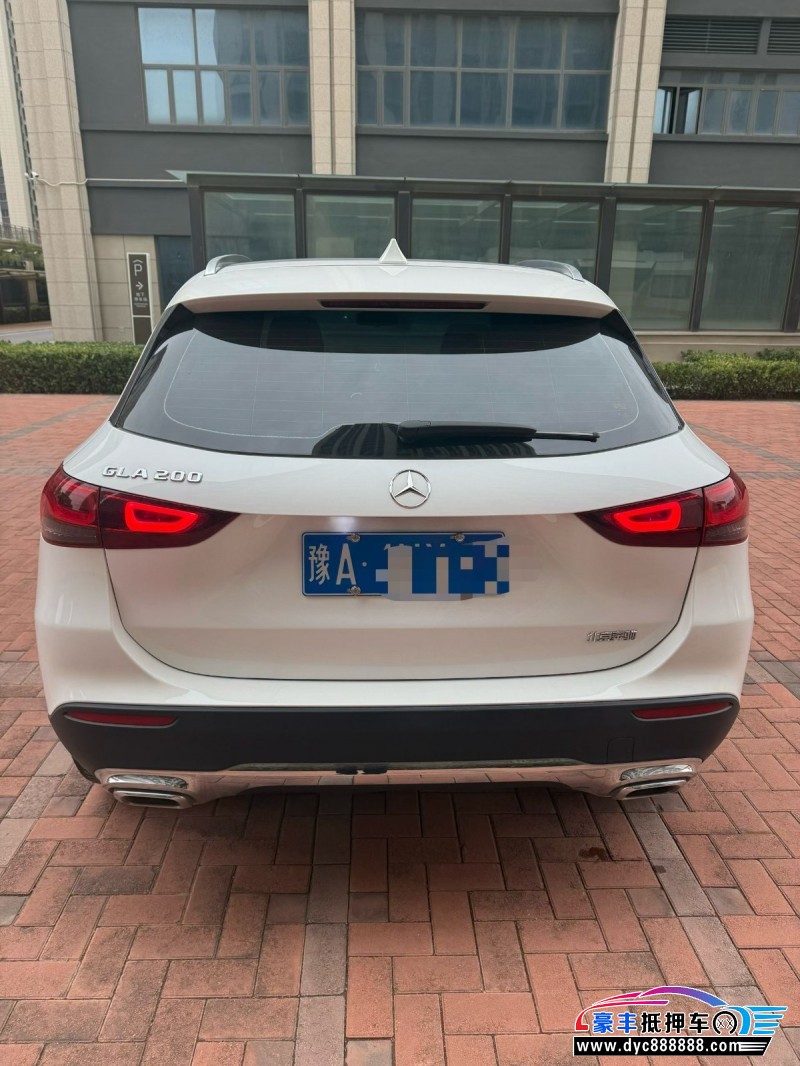 23年奔驰GLA轿车抵押车出售