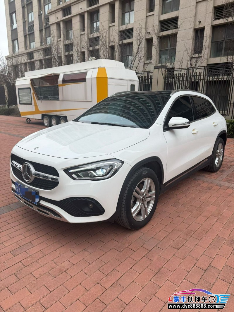 23年奔驰GLA轿车抵押车出售