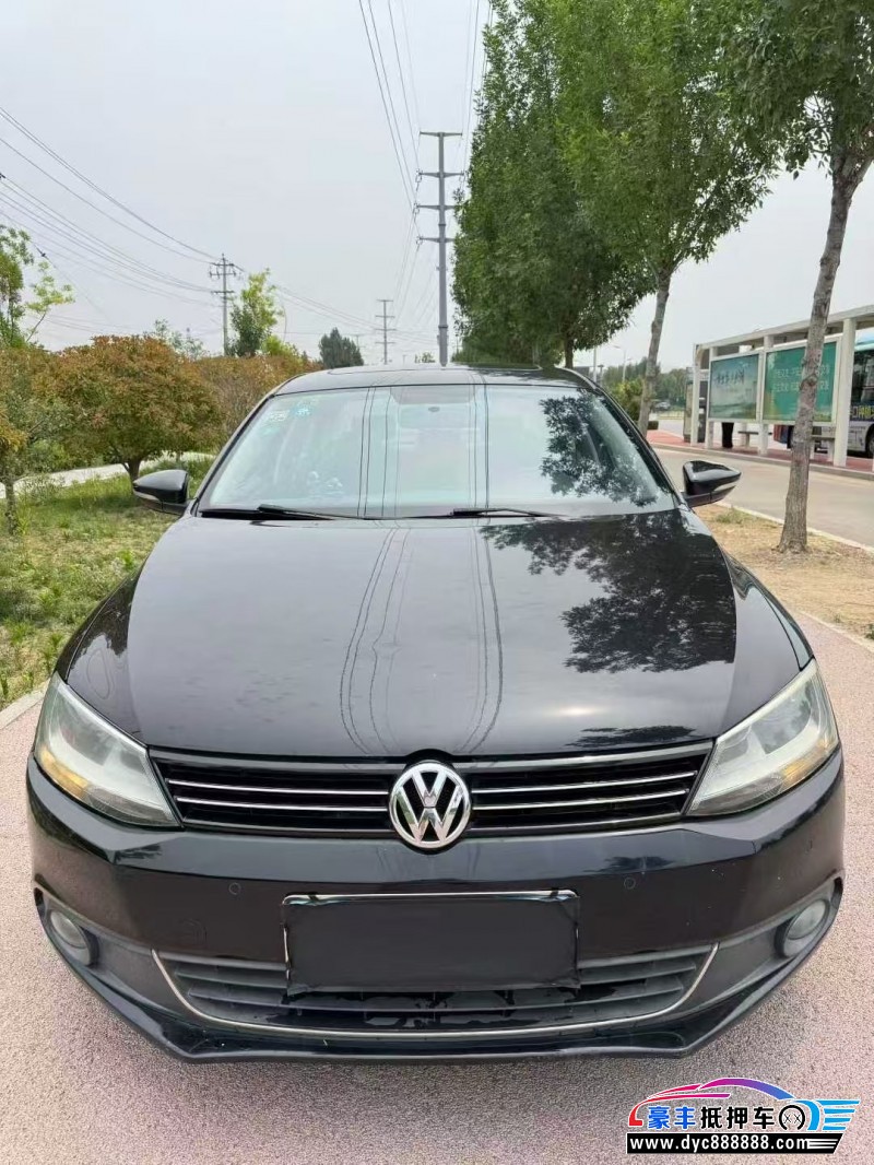 抵押车出售13年大众速腾轿车