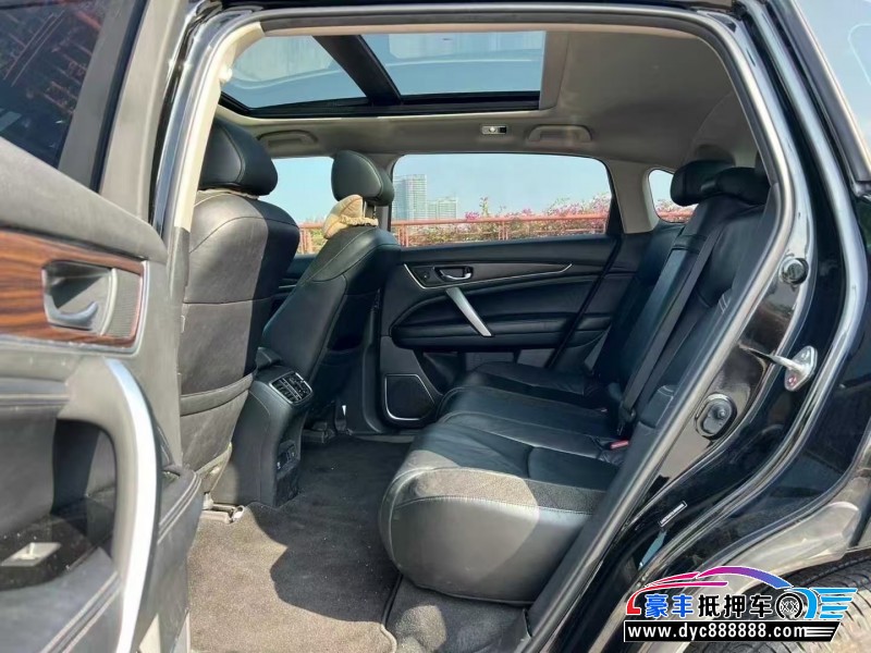 17年本田冠道轿车抵押车出售