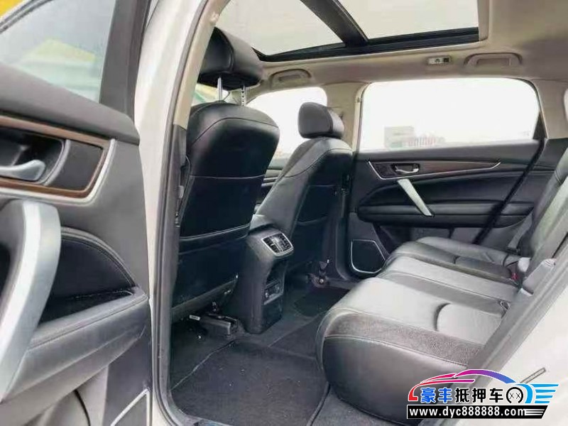 20年本田冠道轿车抵押车出售